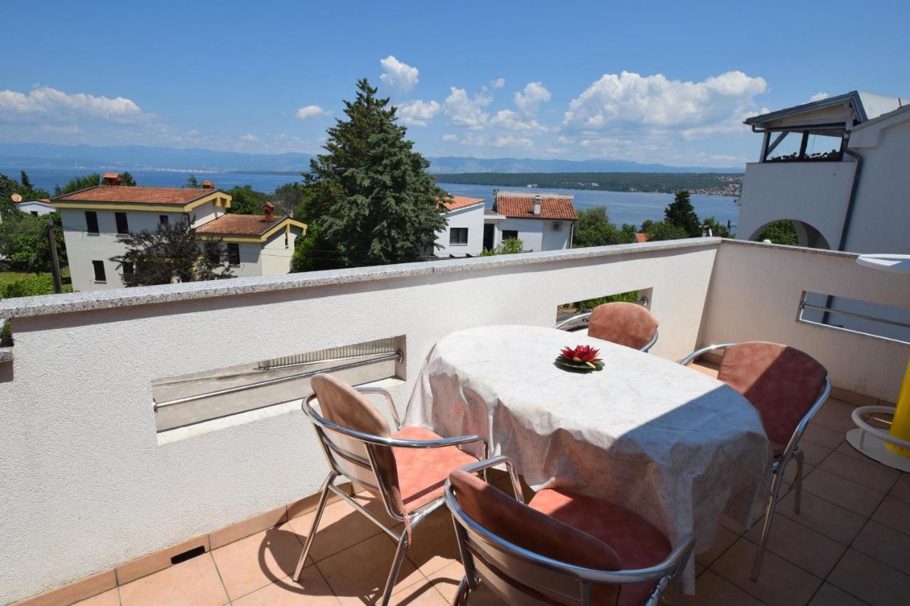 Apartments Gabrijel Malinska Exterior foto